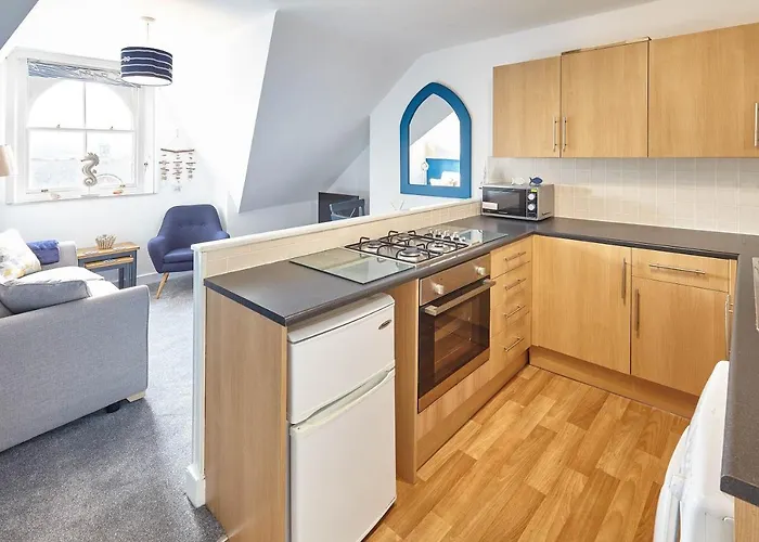 Host & - The Pearl *