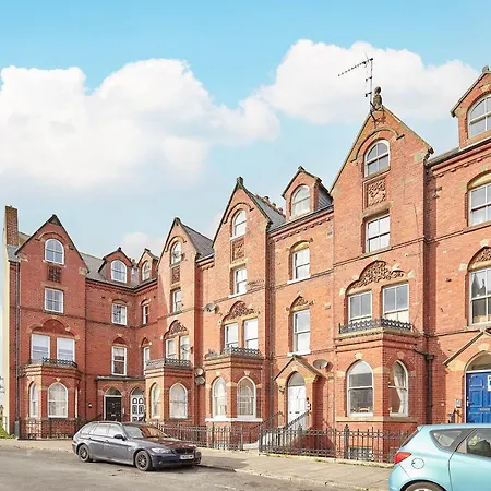 Host & - The Pearl *